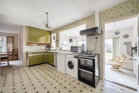 3 bedroom bungalow for sale, Bearwood Road, Berkshire RG41