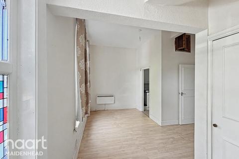 1 bedroom flat for sale, Boyn Hill Avenue, Maidenhead