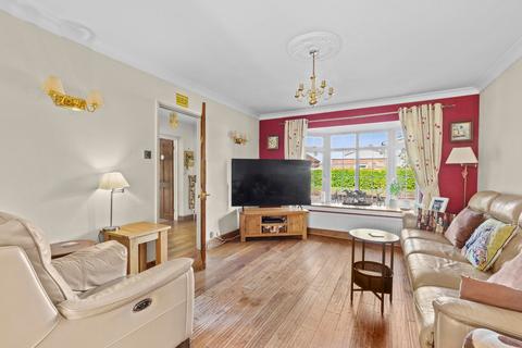 5 bedroom detached house for sale, Oakley Road, Chinnor OX39