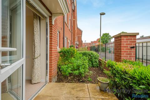 1 bedroom apartment for sale, Foxhall Court, School Lane, Banbury