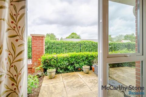 1 bedroom apartment for sale, Foxhall Court, School Lane, Banbury