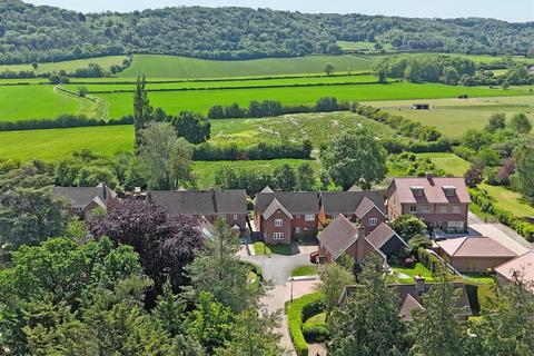 4 bedroom detached house for sale, Hernes Oak, Chinnor