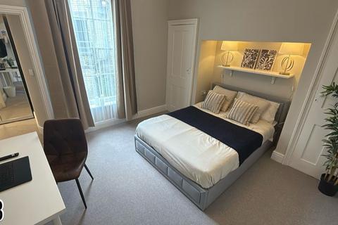 Studio to rent, 3 Berkley Crescent, Kent DA12