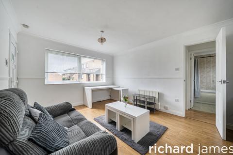 undefined, Swindon SN1