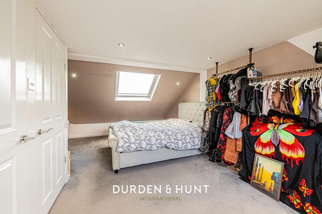 Walk-in wardrobe