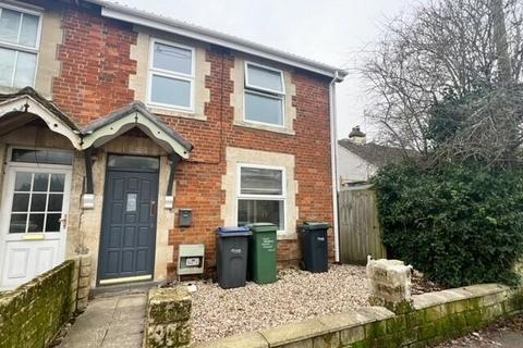 London Road, Chippenham, SN15