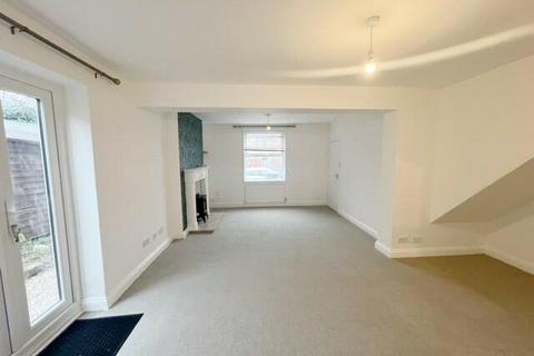 3 bedroom semi-detached house for sale, London Road, Chippenham, SN15
