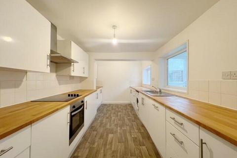 3 bedroom semi-detached house for sale, London Road, Chippenham, SN15