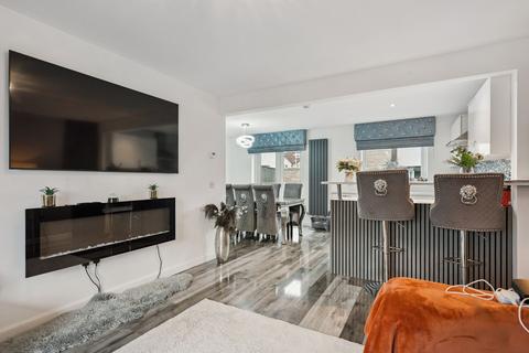4 bedroom detached house for sale, Brodie Avenue, Alloa, FK10