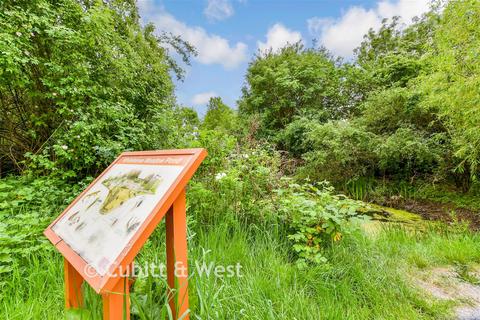 1 bedroom ground floor flat for sale, 1 Parry Road, London SE25