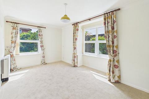 1 bedroom retirement property for sale, Gainsborough Lodge, 136, South Farm Road, Worthing, BN14 7ED