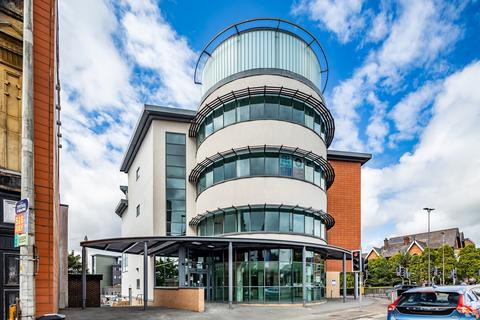 Office to rent, 17 Preston New Rd Blackburn BB2 1AU