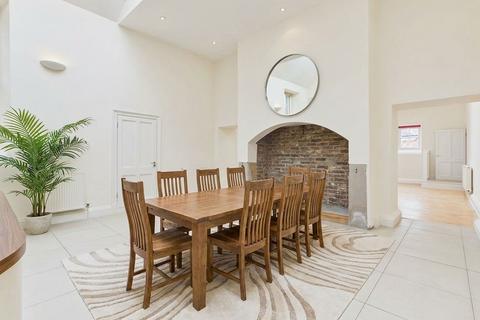 1 bedroom flat for sale, Mansion Heights, Whickham Highway, NE11
