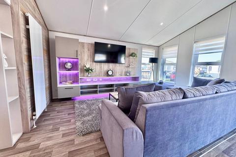 2 bedroom lodge for sale, Willerby Mapleton - Lake views Chichester Lakeside Holiday Park, Chichester PO20