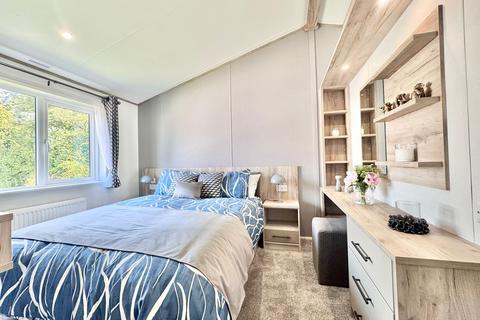 2 bedroom lodge for sale, Willerby Mapleton - Lake views Chichester Lakeside Holiday Park, Chichester PO20