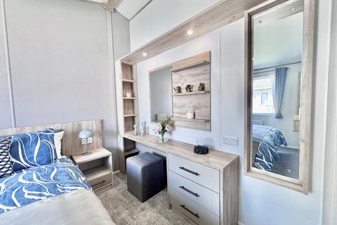 2 bedroom lodge for sale, Willerby Mapleton - Lake views Chichester Lakeside Holiday Park, Chichester PO20