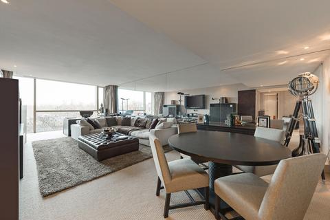 Knightsbridge, London SW7