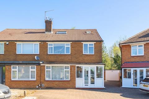 Edinburgh Drive, Ickenham, Uxbridge