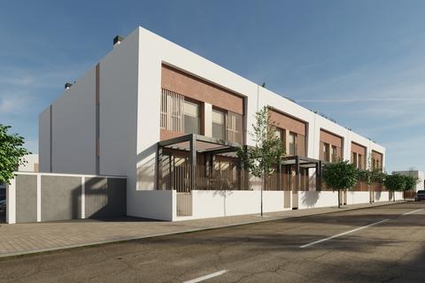 3 bedroom townhouse, C. Maestra Julia Pachón