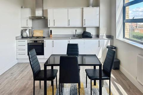 Studio for sale, Heron Drive, Slough