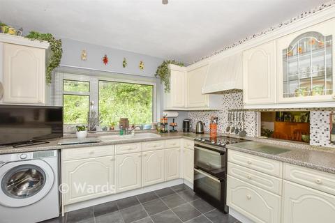 5 bedroom chalet for sale, Gilletts Lane, West Malling ME19