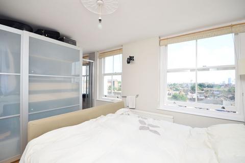 2 bedroom flat to rent, 182 Grove Road, London E3