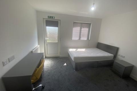 1 bedroom in a house share to rent, 146 Hinchliffe, Orton Goldhay, P`Boro, PE2 5ST