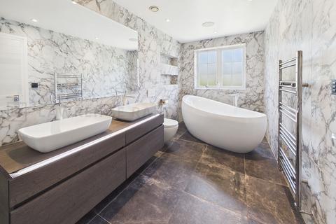 6 bedroom detached house to rent, The Drive, Ickenham, UB10