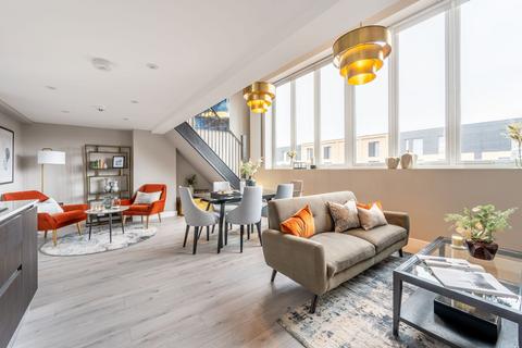3 bedroom flat to rent, Prout Grove, Neasden, London, NW10