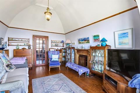 4 bedroom house for sale, High Street, Newburgh KY14