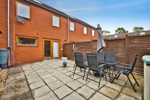 3 bedroom terraced house for sale, Clipper Court, Street