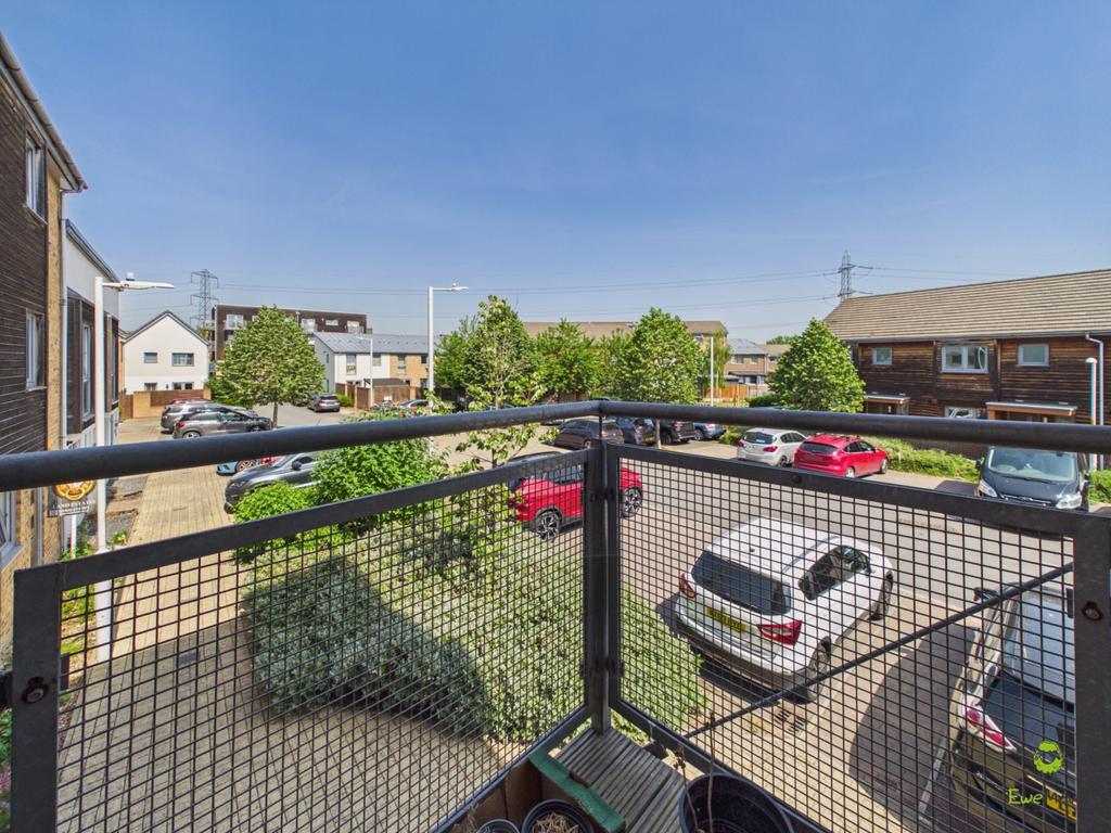 Presented by Clinton at Ewe Move Bexleyheath and Da