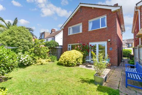 3 bedroom detached house for sale, Selsea Avenue, Herne Bay CT6