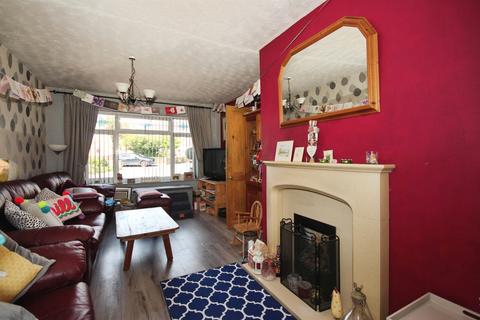 3 bedroom end of terrace house for sale, Home Farm Crescent, Whitnash, Leamington Spa