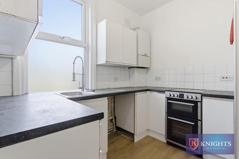 1 bedroom flat for sale, Sketty Road, Enfield, EN1
