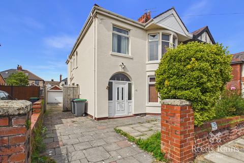 Semi-detached house - Kenilworth Gardens, Lancashire FY4
