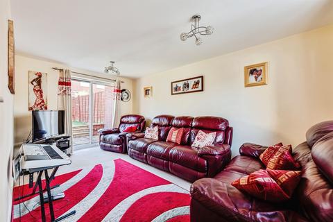 3 bedroom semi-detached house for sale, Fontmell Close, Swindon