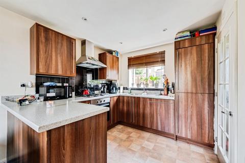 3 bedroom semi-detached house for sale, Fontmell Close, Swindon