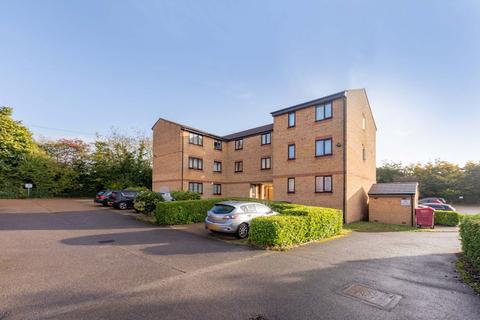 1 bedroom flat for sale, Walpole Road, Slough SL1