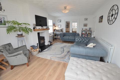 4 bedroom detached house for sale, 2 Grange Drive, Tattershall