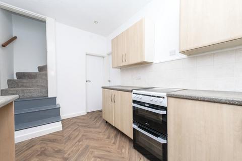 2 bedroom terraced house for sale, Long Lane, Clayton West, Huddersfield, HD8