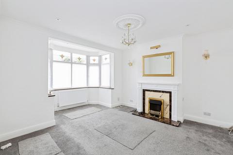3 bedroom terraced house for sale, Queenborough Gardens, ILFORD, Essex, IG2
