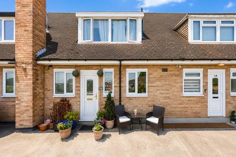 3 bedroom maisonette for sale, How Wood, Park Street, St. Albans