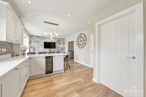5 bedroom detached house for sale, 8A Mill Field Close, Burton Joyce, Nottingham, Nottinghamshire, NG14 5AA