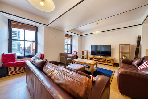 2 bedroom apartment to rent, Ingram Street, Merchant City, Glasgow City
