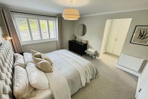 2 bedroom flat for sale, Main Road, Ogmore-By-Sea, CF32