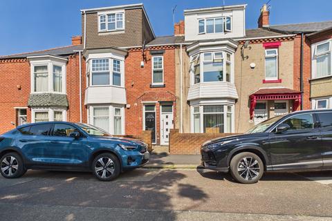 4 bedroom flat for sale, Egerton Road, South Shields, NE34