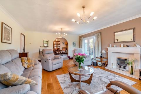 4 bedroom detached house for sale, Cottage Lane, Mancot, CH5