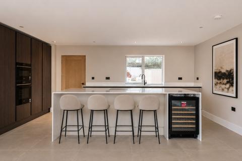 undefined, Hillcrest View, Crediton, EX17