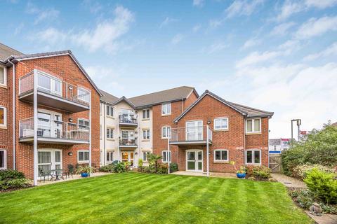 1 bedroom flat for sale, St. Marys Road, Hayling Island, Hampshire, PO11